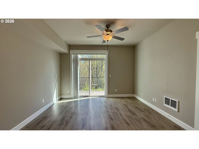 1048 Ne REGAN HILL Loop, Estacada, OR 97023