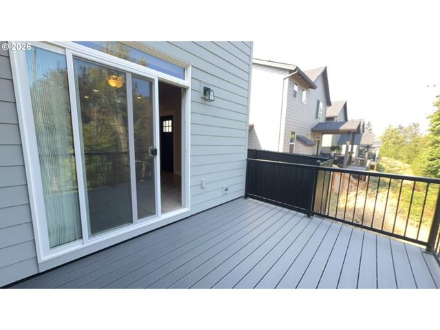 1048 Ne REGAN HILL Loop, Estacada, OR 97023