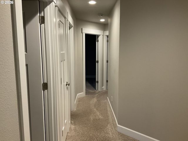 1048 Ne REGAN HILL Loop, Estacada, OR 97023