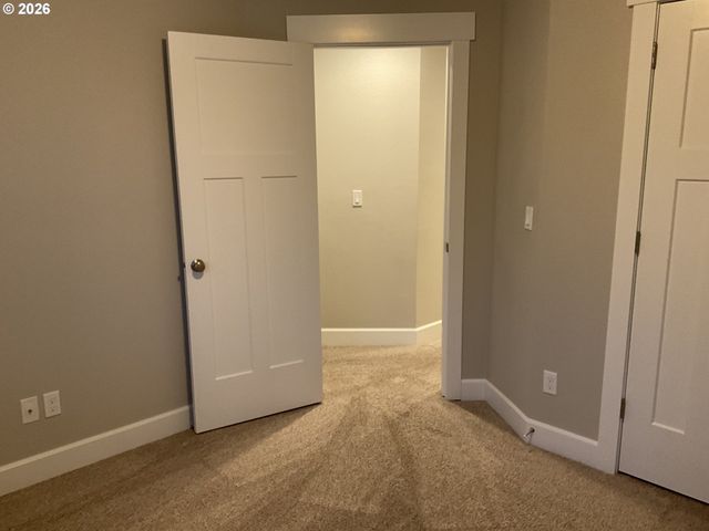 1048 Ne REGAN HILL Loop, Estacada, OR 97023