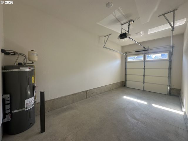 1048 Ne REGAN HILL Loop, Estacada, OR 97023