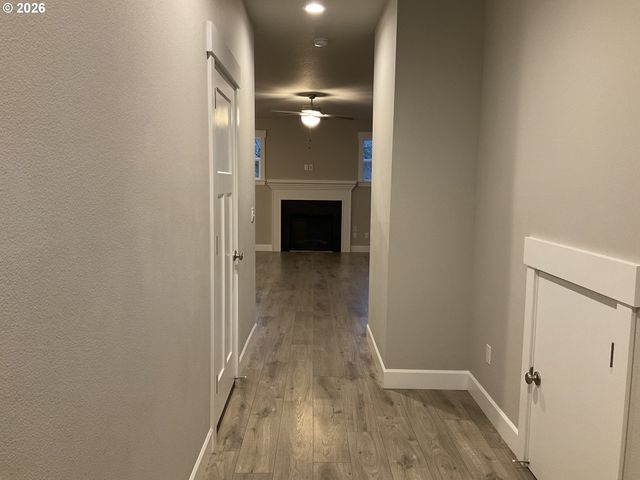 1048 Ne REGAN HILL Loop, Estacada, OR 97023