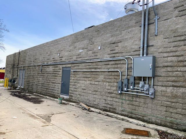 804 SOUTHFIELD Road, Lincoln Park, MI 48146
