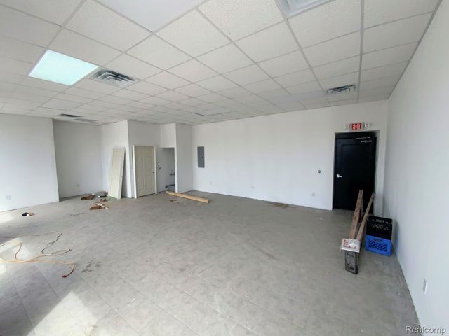 804 SOUTHFIELD Road, Lincoln Park, MI 48146