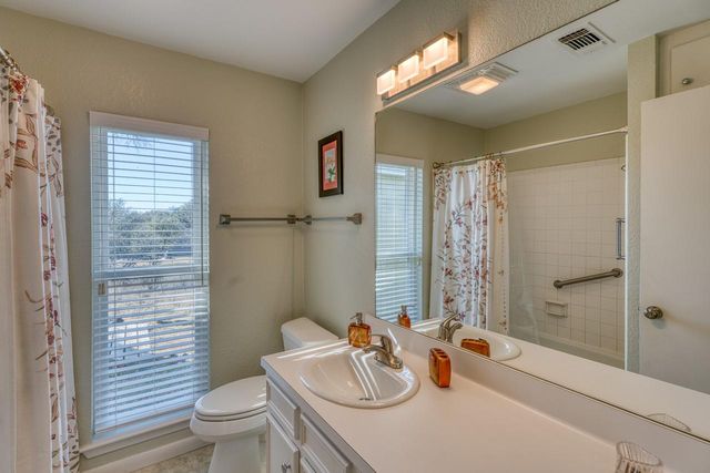 101 W Bluebonnet RD, Horseshoe Bay, TX 78657