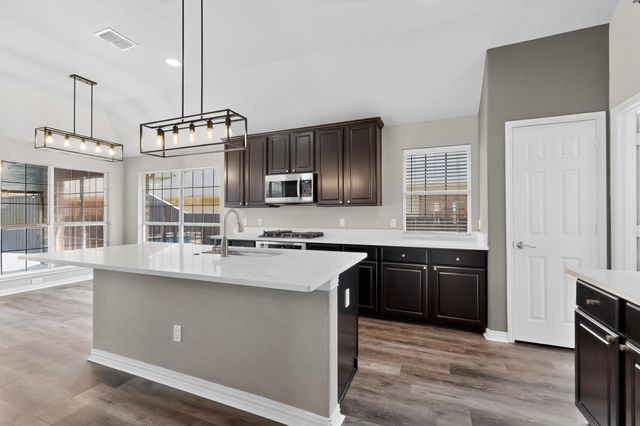 5915 Fieldcrest Lane, Sachse, TX 75048