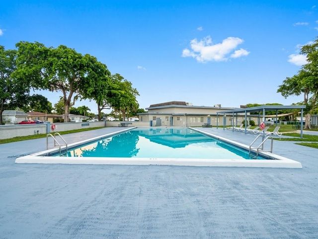 820 SW 49th Terrace, Margate, FL 33068