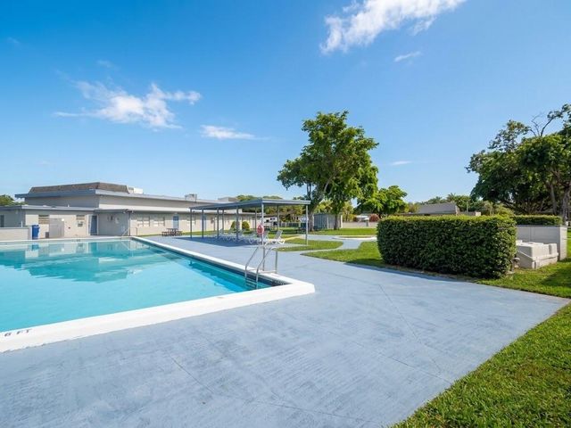 820 SW 49th Terrace, Margate, FL 33068