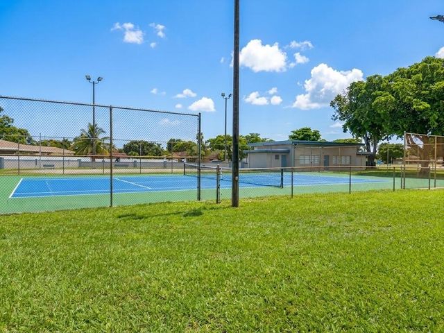 820 SW 49th Terrace, Margate, FL 33068