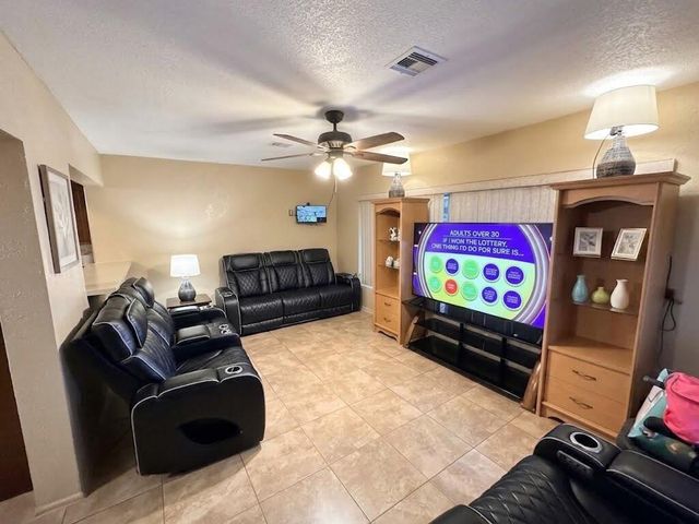820 SW 49th Terrace, Margate, FL 33068
