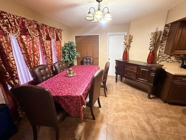820 SW 49th Terrace, Margate, FL 33068
