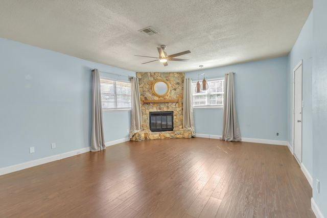 348 Chicago Avenue, Valparaiso, FL 32580