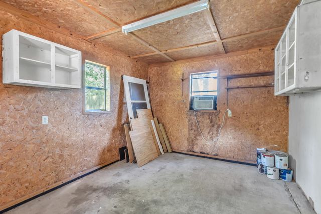 348 Chicago Avenue, Valparaiso, FL 32580