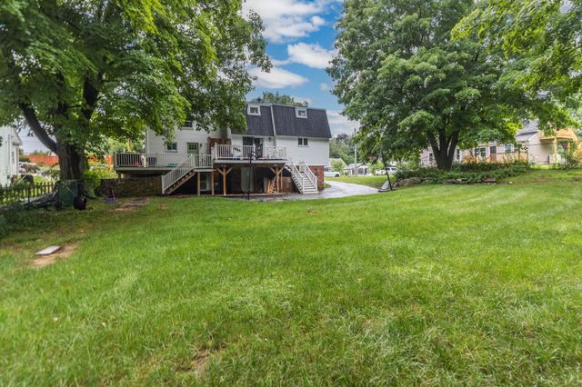 18 Brook Street, Derry, NH 03038