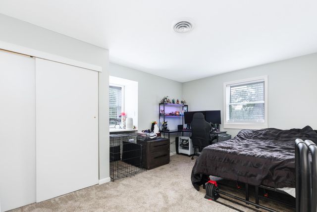 18 Brook Street, Derry, NH 03038