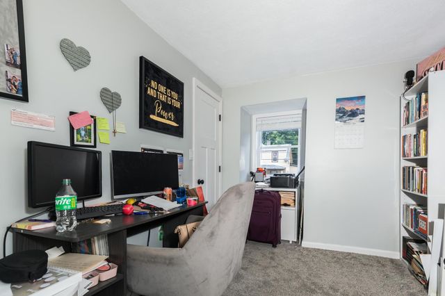 18 Brook Street, Derry, NH 03038