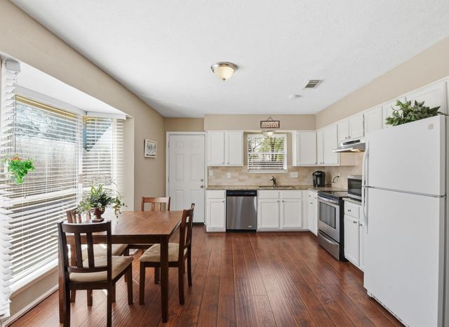 23827 Lestergate Drive, Spring, TX 77373