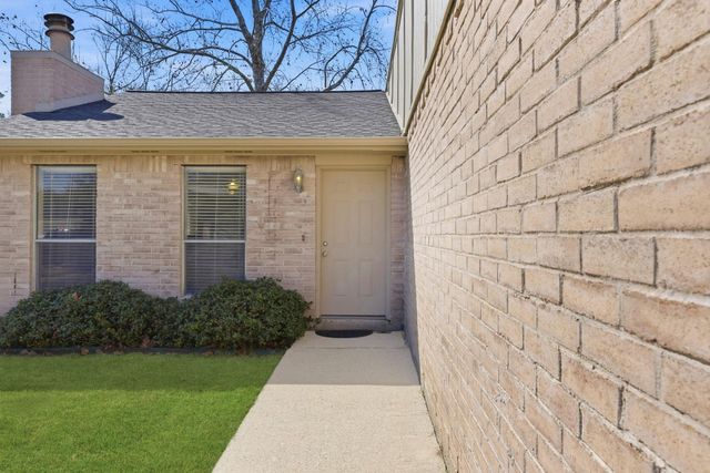 23827 Lestergate Drive, Spring, TX 77373