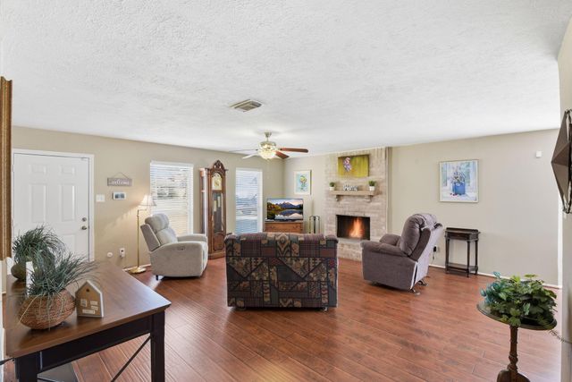 23827 Lestergate Drive, Spring, TX 77373