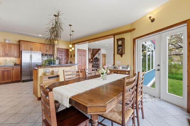 1904 Barber Drive, Stoughton, WI 53589