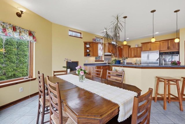 1904 Barber Drive, Stoughton, WI 53589