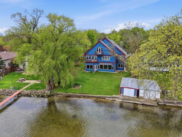 1904 Barber Drive, Stoughton, WI 53589