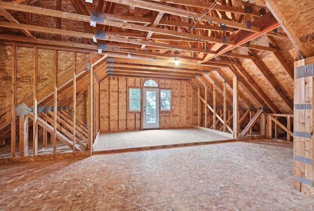 1904 Barber Drive, Stoughton, WI 53589