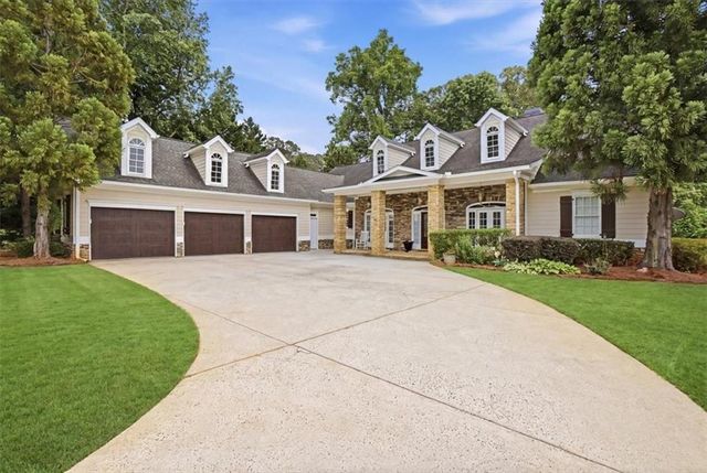 5099 Waldenbrooke Court NW, Acworth, GA 30101