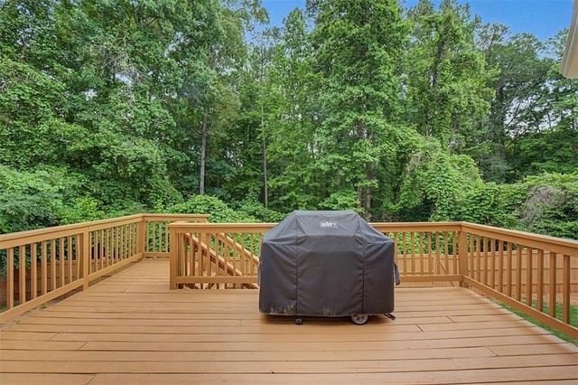 5099 Waldenbrooke Court NW, Acworth, GA 30101