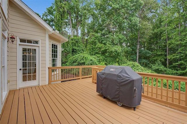 5099 Waldenbrooke Court NW, Acworth, GA 30101