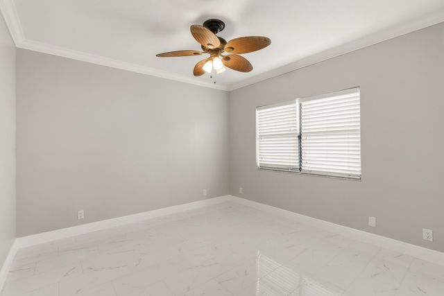 220 Lake Drive 206, Palm Beach Shores, FL 33404