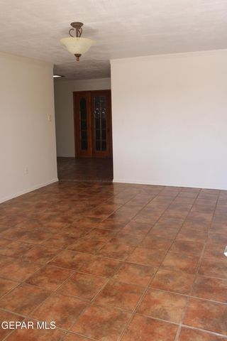 9201 MOUNT SHASTA Drive, El Paso, TX 79924