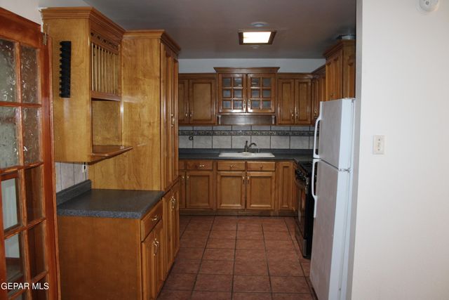 9201 MOUNT SHASTA Drive, El Paso, TX 79924