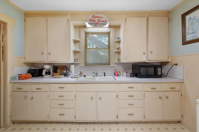 110 Woodland Avenue, Corsicana, TX 75110