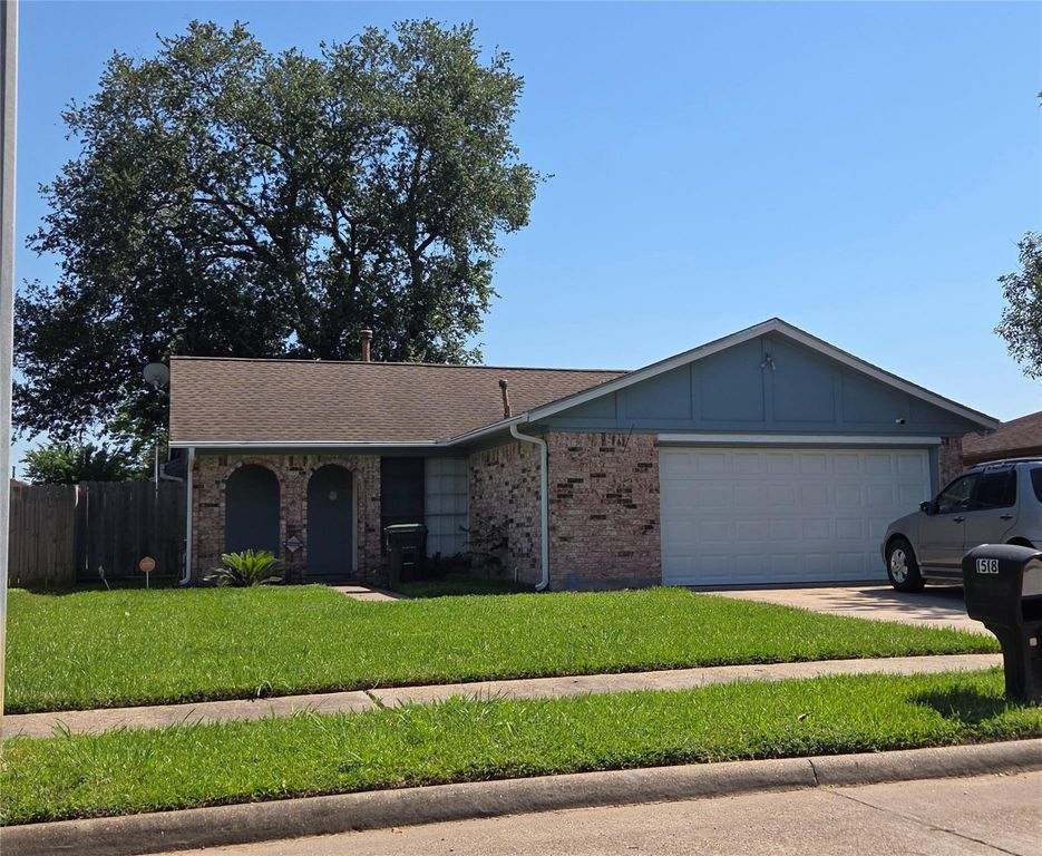 1518 Wentwood Drive, Pasadena, TX 77504
