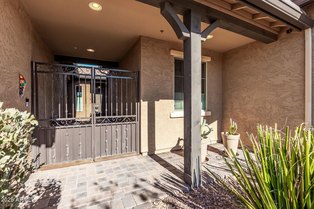 9814 W ROWEL Road, Peoria, AZ 85383 — photo 5