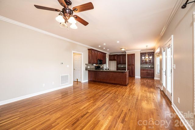 4726 Crystal Falls Avenue, Hickory, NC 28601