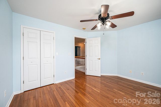 4726 Crystal Falls Avenue, Hickory, NC 28601