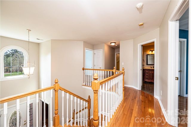 4726 Crystal Falls Avenue, Hickory, NC 28601