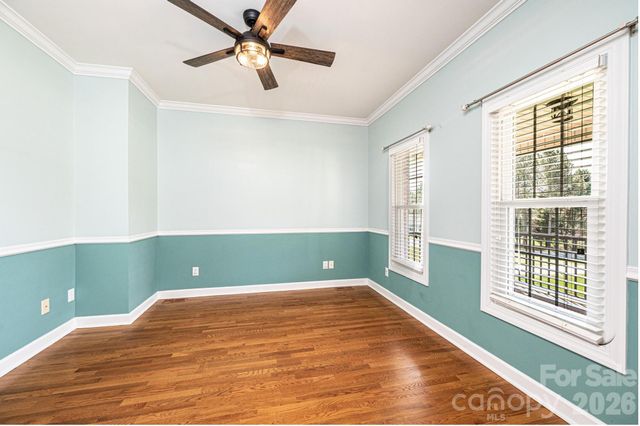 4726 Crystal Falls Avenue, Hickory, NC 28601