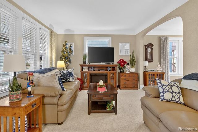 447 Maple Street, Wyandotte, MI 48192