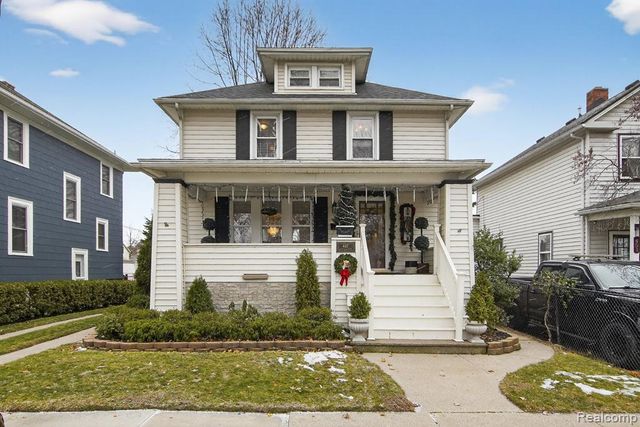 447 Maple Street, Wyandotte, MI 48192