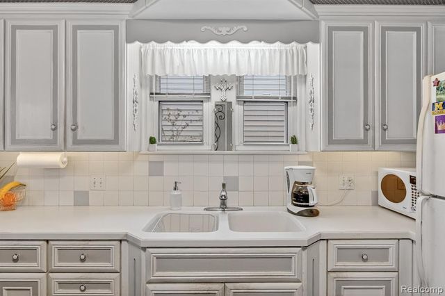 447 Maple Street, Wyandotte, MI 48192