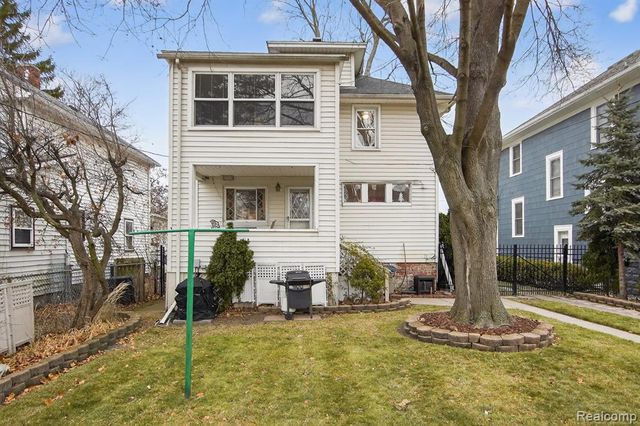 447 Maple Street, Wyandotte, MI 48192