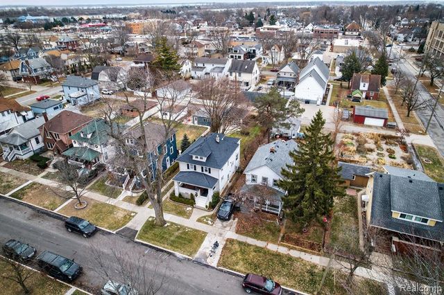 447 Maple Street, Wyandotte, MI 48192