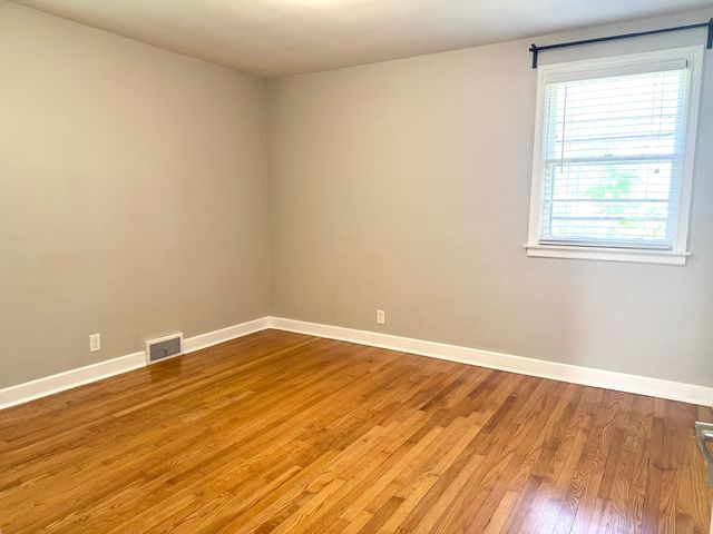 627 Woodward Avenue, Geneva, IL 60134
