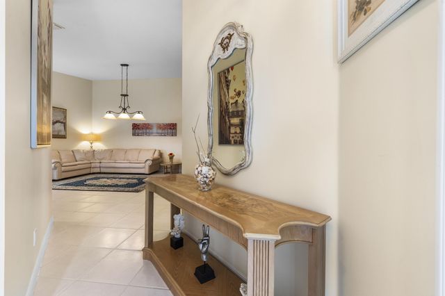 8233 Cozumel Lane, Wellington, FL 33414