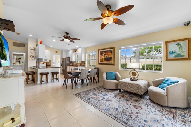 8233 Cozumel Lane, Wellington, FL 33414