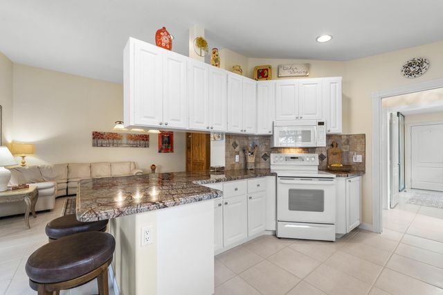 8233 Cozumel Lane, Wellington, FL 33414