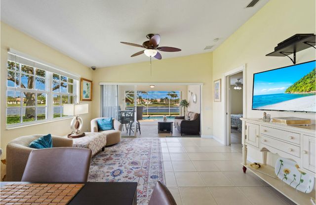 8233 Cozumel Lane, Wellington, FL 33414